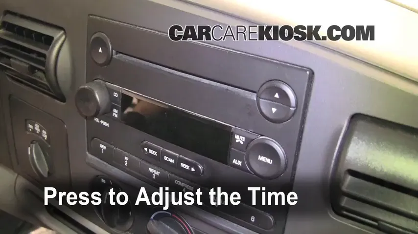 2005 Ford F-250 Super Duty XLT 6.0L V8 Turbo Diesel Crew Cab Pickup (4 Door) Clock Set Clock